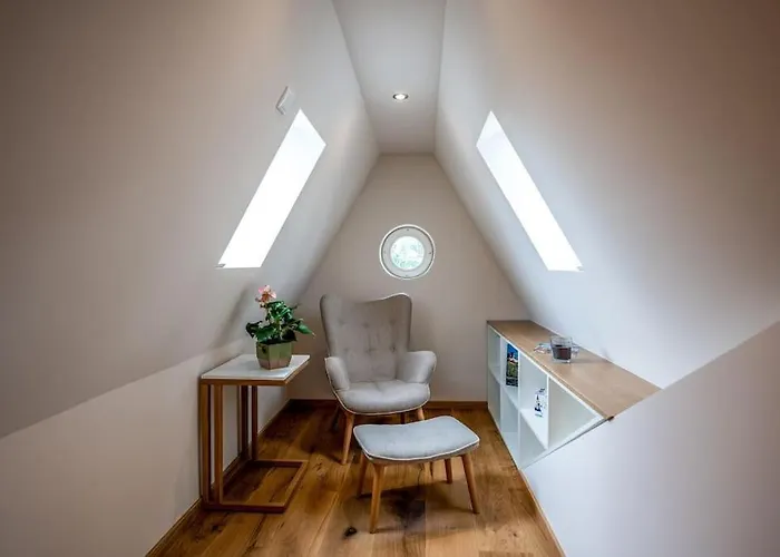 Ferienwohnung Heinrich Und Rosa In Naumburg Saale